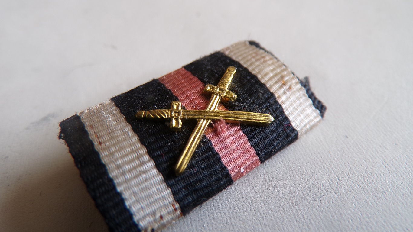 Ehrenkreuz für Frontkämpfer + ribbon bar