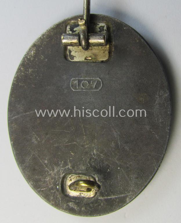 Attractive, silver-class wound-badge (or: 'Verwundeten Abzeichen in Silber') being a nicely maker- (ie. '107'-) marked example (as was produced by the desirable 'Hersteller' ie. maker: 'Carl Wild')