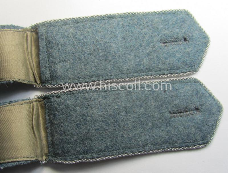 Pair of officers-type shoulderstraps: 'Sicherheitsdienst'- (ie. 'SD'-) related so-called: 'Schützmannschaften'