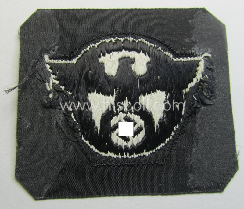 Attractive - and scarcely encountered! - EM- (ie. NCO-)pattern, Polizei- (ie. 'SS-Polizei') cap-eagle (ie. 'Adler für Schiffchen o. Einheitsfeldmütze') being a 'virtually mint- ie. unissued' example as executed in so-called: 'BeVo'-weave-styl...