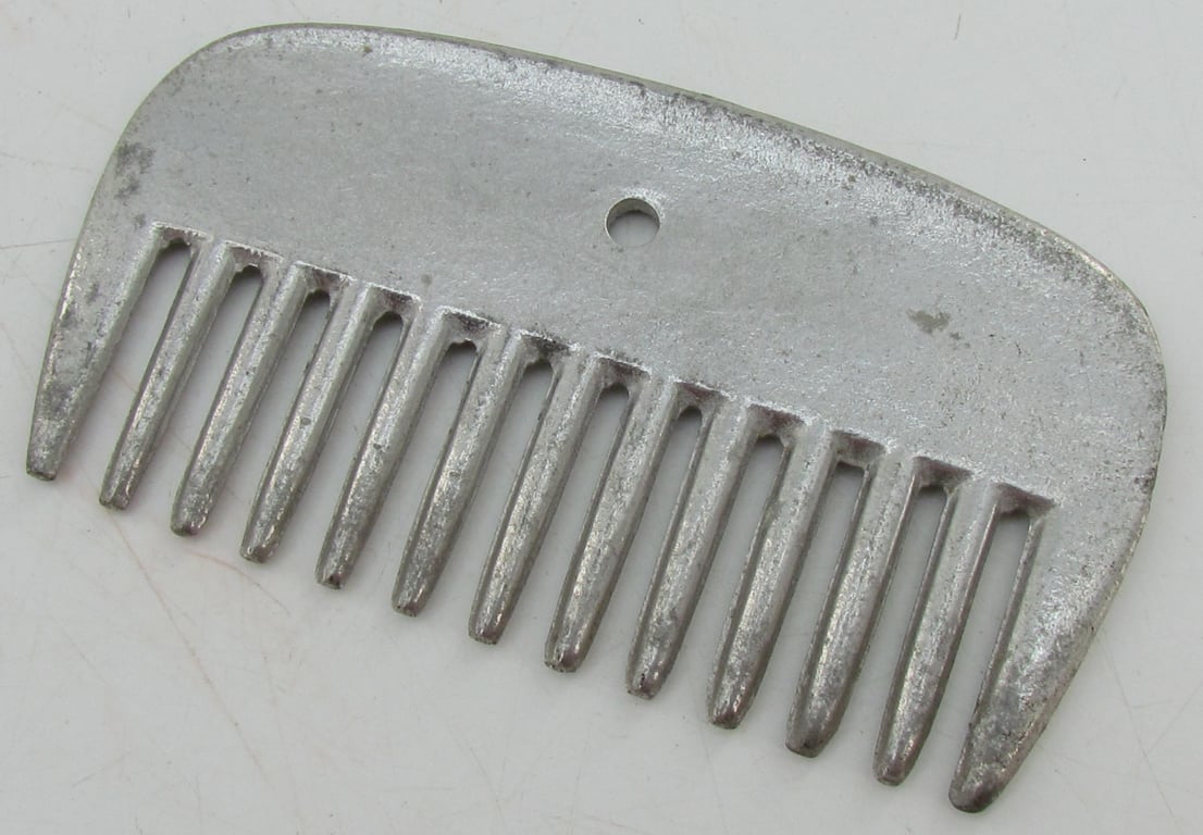 Cast Aluminum Horse Mane Comb