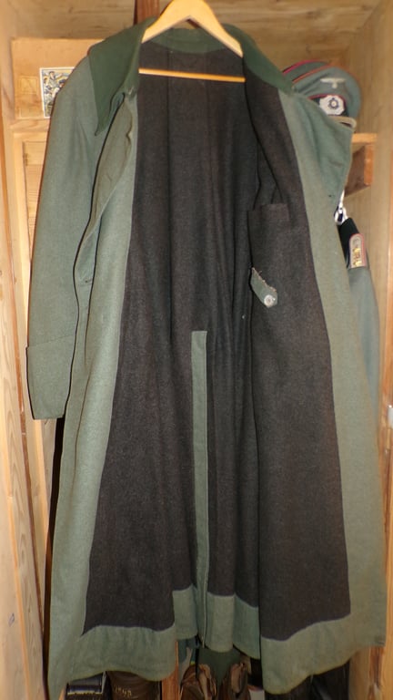 MINT M35 unit marked Wachmantel