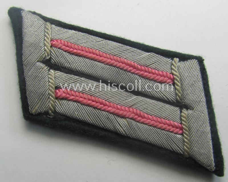 Pair of WH (Heeres) officers-collar-patches (ie. 'Kragenspiegel') for an: 'Offiz. der Panzer o. Pz-Jäger-Trpn.'