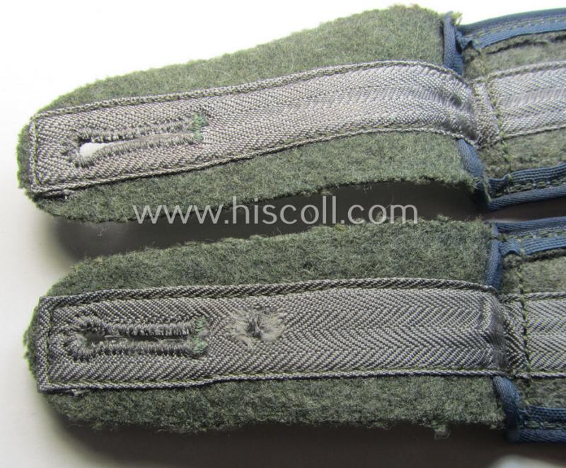 Pair of WH (Heeres) 'M44'-styled ie. 'simplified' EM-type shoulderstraps: 'Sld. eines Sanitäts-Rgts. o. Abtlgs.'