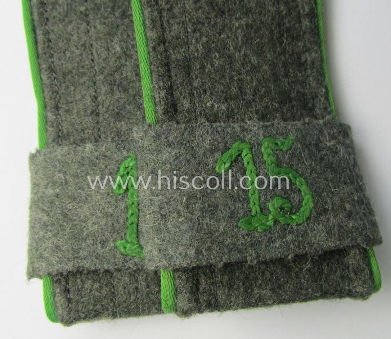 Superb - and fully matching! - pair of so-called: 'M44'-pattern, WH (Heeres) EM-type shoulderstraps as was intended for a: 'Soldat des Panzergrenadier-Regiments 15' and that comes with its period-attached 'Überschübe'-pair