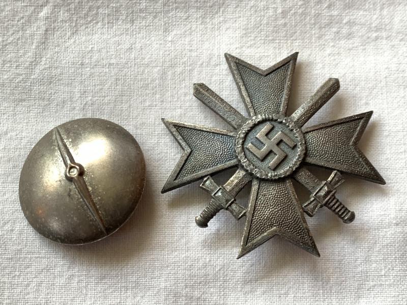 Kriegsverdienstkreuz 1. klasse mit Schwerten Screw-back