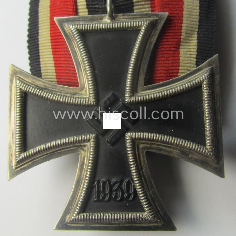 Iron Cross 2nd class (or: 'Eisernes Kreuz 2. Klasse') being a nicely preserved example (of a - by me - unidentified maker ie. 'Hersteller') and that comes period-mounted as a so-called: 'Einzelspange'