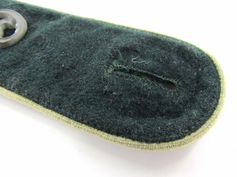 1x Single M36 army (Heer) infantry shoulder board ‘Grossdeutschland’