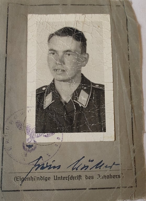 Wehrmacht - Führerschein issued to a Luftwaffe (Fallschirmjager) medic
