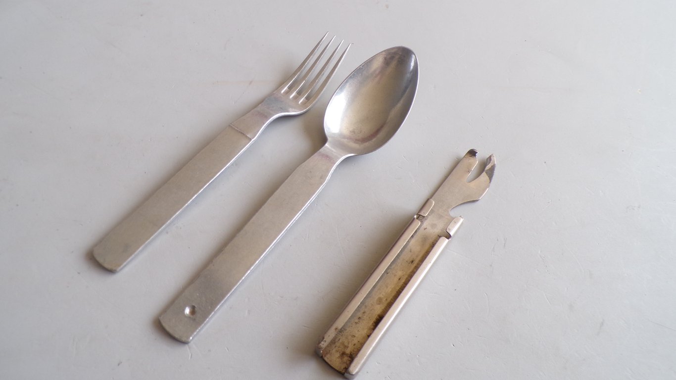 Field cutlery set
