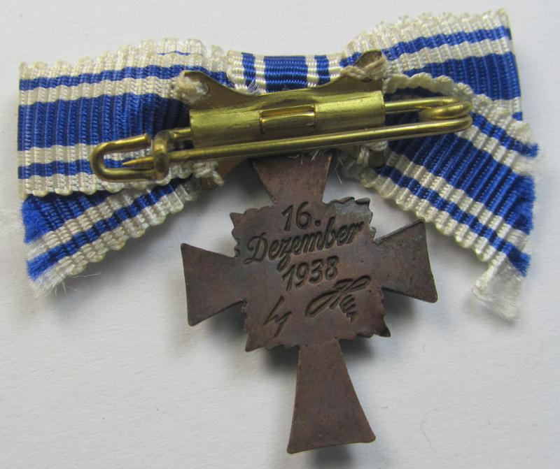 Miniature of an: 'Ehrenkreuz der deutschen Mutter - dritte Stufe' (or: bronze-class mothers'-cross) being a non-maker-marked example that comes in an overall nice- (albeit moderately worn- ie. used-), condition