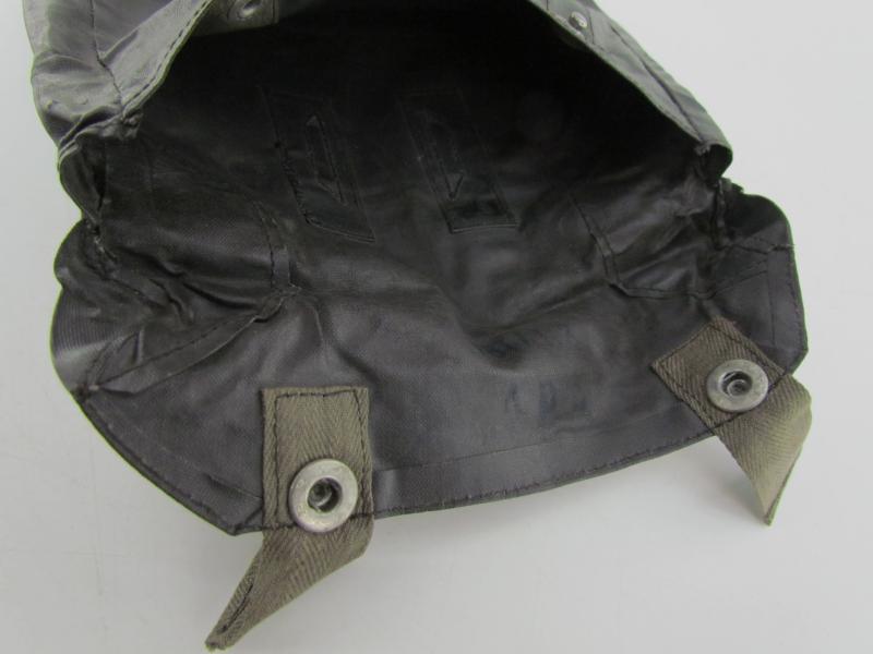 WH/SS Rubberized Gasplane ( Gascape ) Pouch ( 1941 )