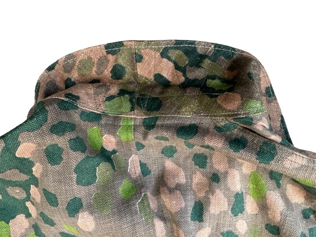 Waffen SS Erbsentarn (DOT44) Tunic unissued condition