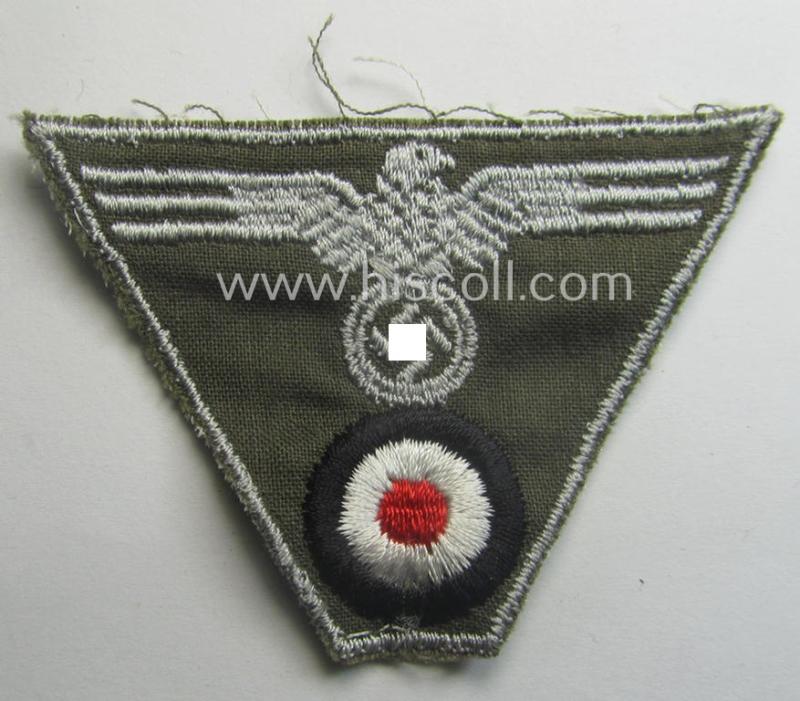 Interesting, later-war-period WH (Heeres) so-called: 'M43-pattern') cap-eagle/cocarde (ie. cap-trapezoid) as was specifically produced for usage on the so-called: 'M-43'-model field-caps (ie. 'Einheitsfeldmützen')