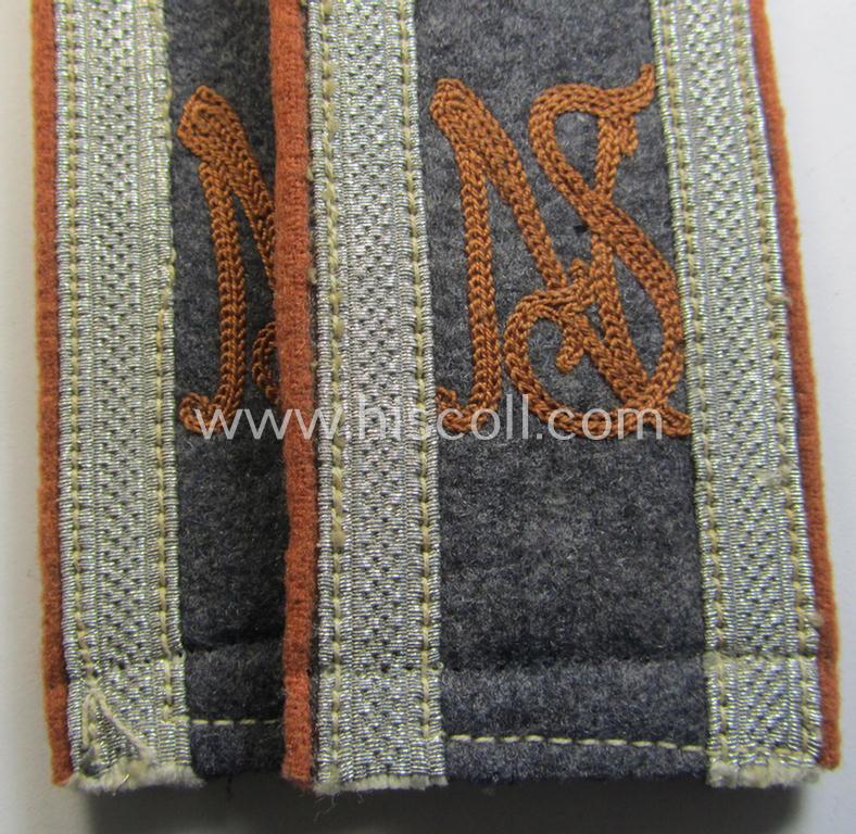 Superb - and/or fully matching! - 'cyphered' pair of WH (Luftwaffe) NCO-type shoulderstraps  as piped in the light-brown-coloured branchcolour as was intended for an: 'Uffz. der Nachrichten-Truppen u. Mitglied einer Nachrichtenschule'