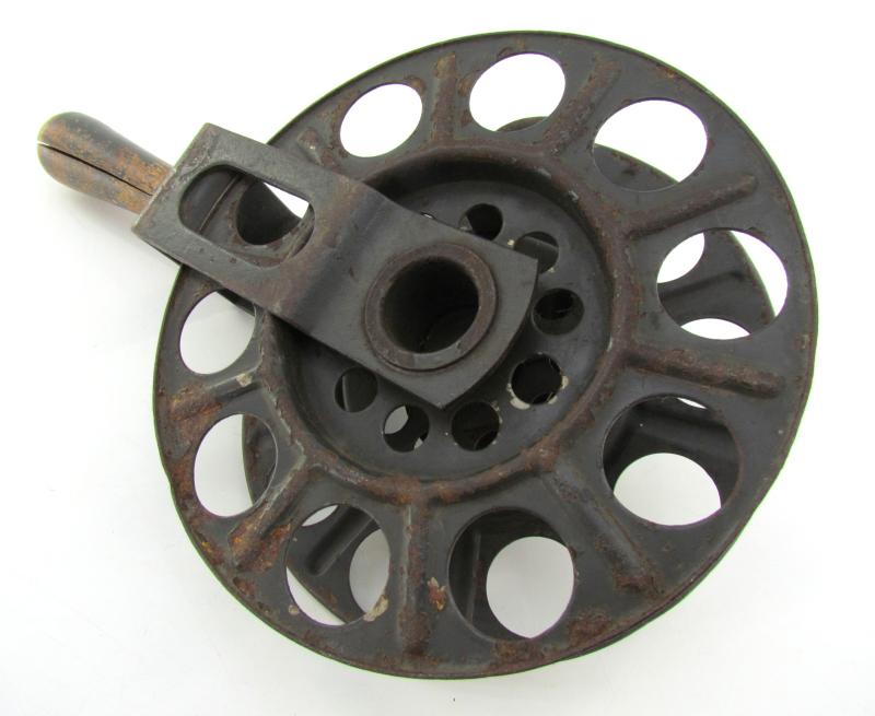 Wehrmacht hand-held Cable Reel 1943