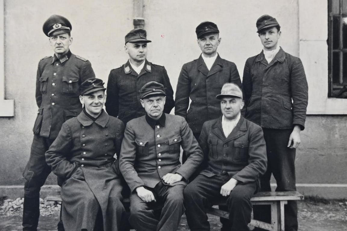 German WH POW's Group Picture