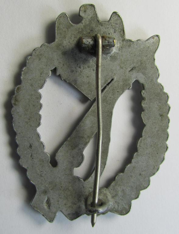 Attractive, 'Infanterie Sturmabzeichen in Silber' (or: silver-class infantry assault badge ie. IAB) being an unmarked example as executed in zinc-based metal (ie. 'Feinzink') as was (I deem) produced by the: 'A. Rettenmaier'-company
