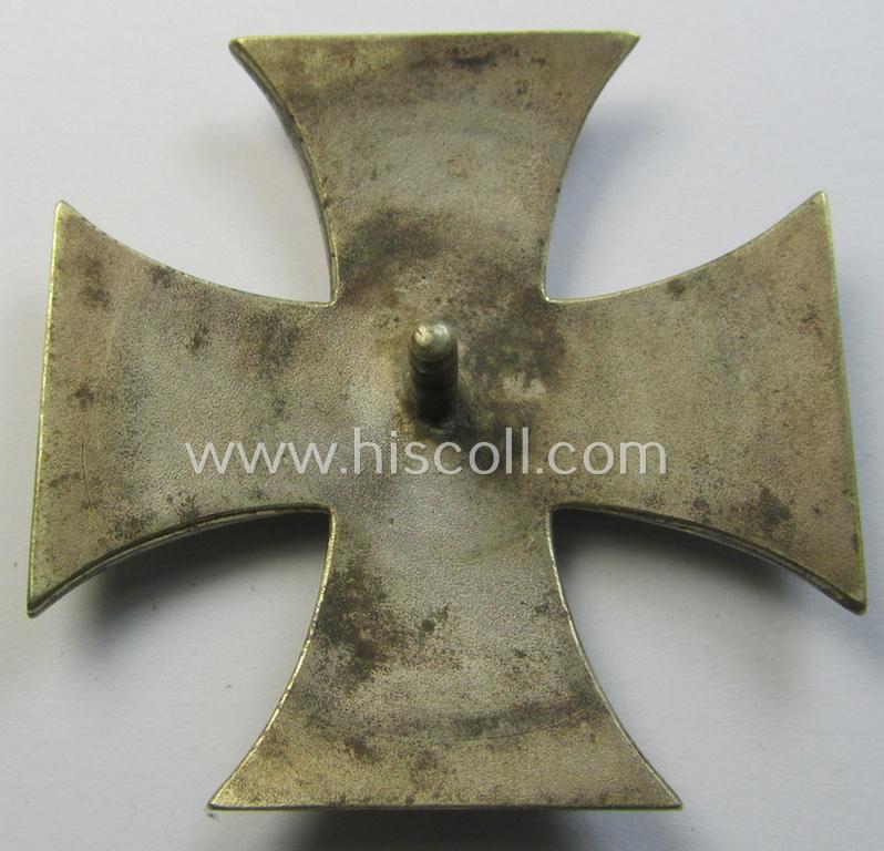 WWI-period Iron Cross 1st class (or: 'EK 1. Klasse') being a typical non-maker-marked example that comes mounted onto its (unusual!) and functional 'screw-back'- (ie. 'an der Schraube'-) set-up