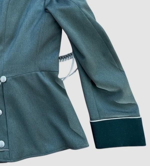 Wehrmacht (Heer) Infantry Officer’s "Waffenrock" – Hauptmann