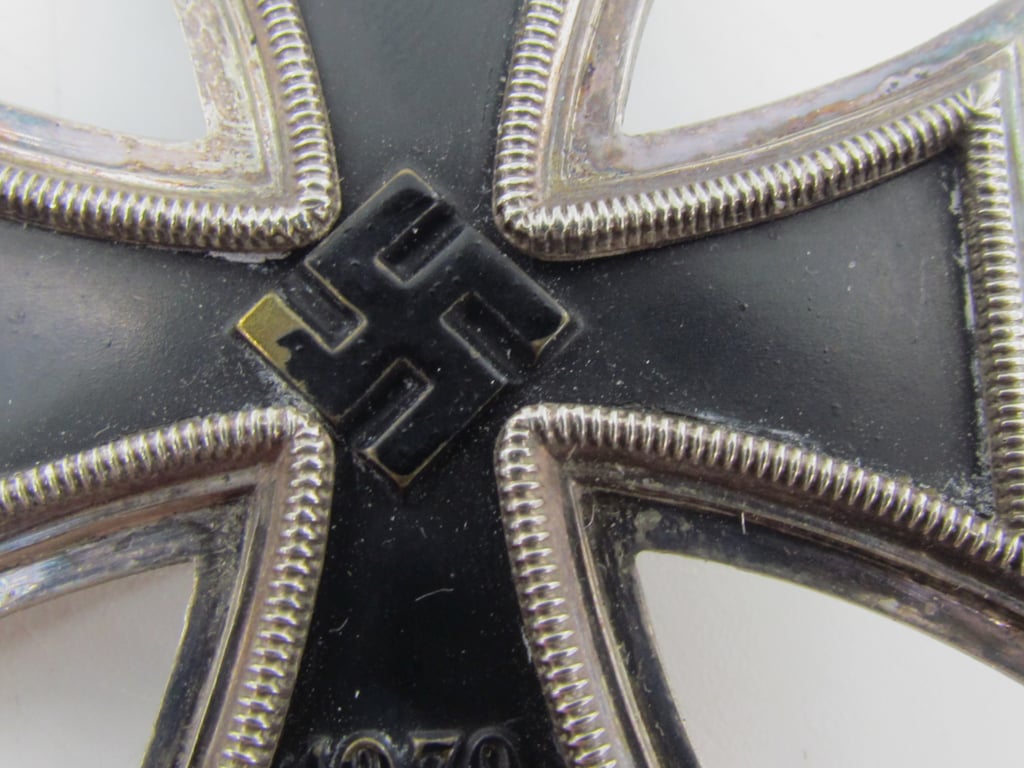 Iron cross 1st class ( EK1 ) Brass Core in Case