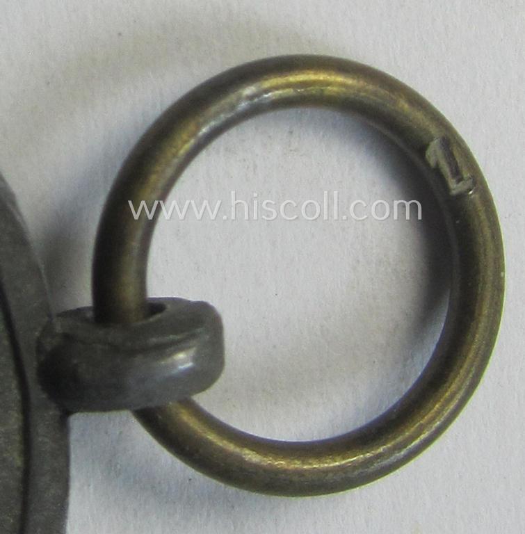 'Errinnerungsmedaille für die Spanischen Freiwilligen im Kampf gegen den Bolschevismus' being a maker- (ie. '1'-) marked example