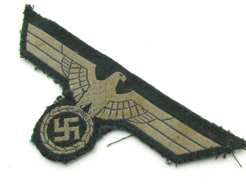 Wehrmacht (Heer) M36 ‘BeVo’ breast eagle