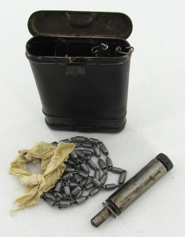 RG34 Cleaning Kit with some contents  KY 1940