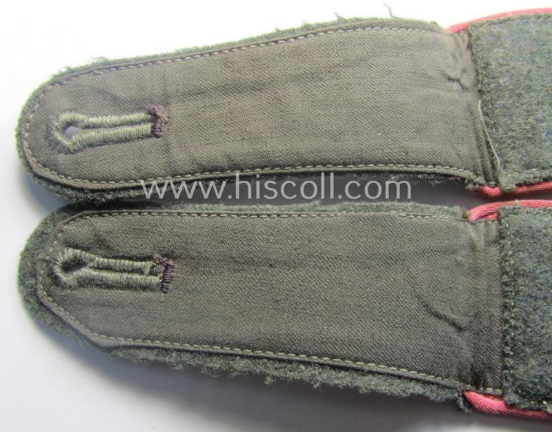 Pair of WH (Heeres) EM-type shoulderstraps: 'Soldat eines Panzerjäger-Abts.'