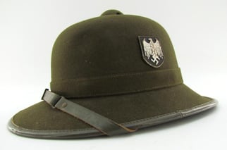 Wehrmacht (Heer) ‘Afrikakorps’ tropical pith helmet by ‘RF’...