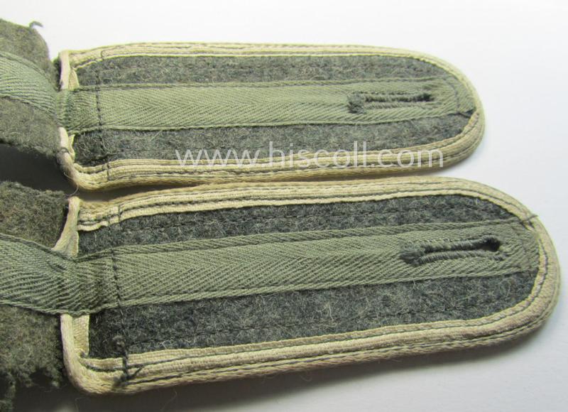 Superb - and/or fully matching! - pair of typical later-war-period- (ie. 'M44'-pattern) WH (Heeres) NCO-type shoulderstraps as was intended for usage by an: 'Unteroffizier eines Infanterie-Regiments'