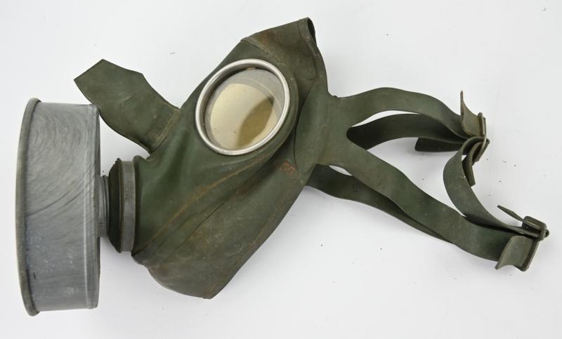 German Third Reich Period Air Defense /Civil Gasmask in Pouch