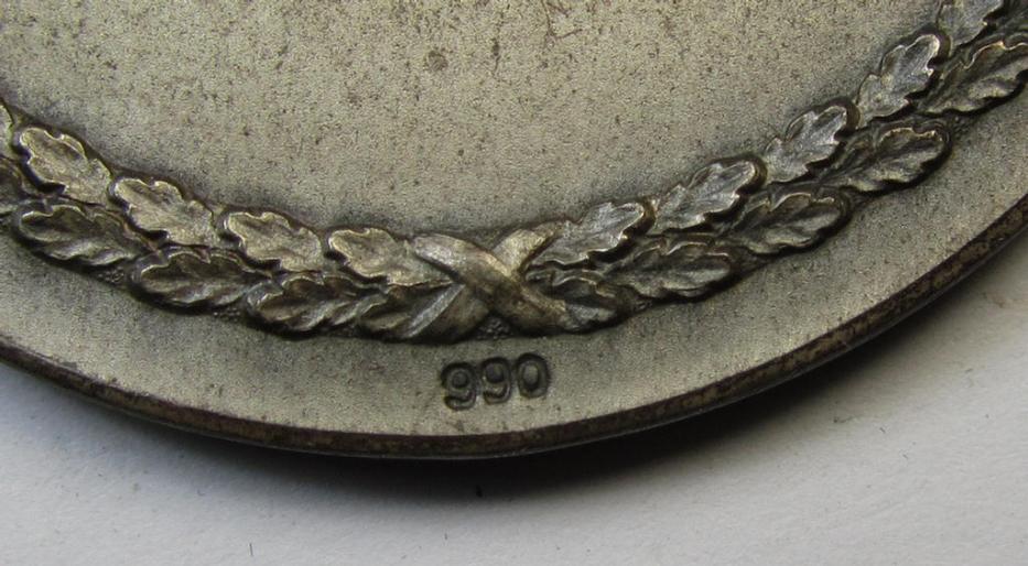 Superb, commemorative plaque (ie. 'Erinnerungs- o. nichttragbare Auszeichnungsplakette') showing an N.S.K.K.-eagle-device and text: 'Für Sportliche Leistungen' and that comes stored in its period etui