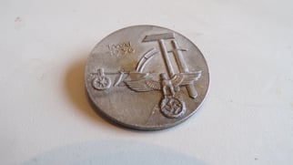 1 Mai 1936 "Tag der Arbeit" Tinnie