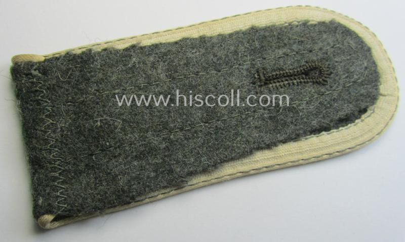 Single, WH (Heeres) later-war period- (ie. 'simplified'- ie. 'M44-'-pattern-) EM-type shoulderstrap: 'Soldat der Infanterie-Trpn.'