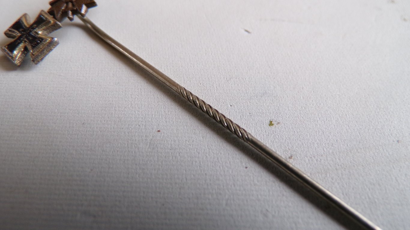1957-Pattern Veteran's Triple Award Pin