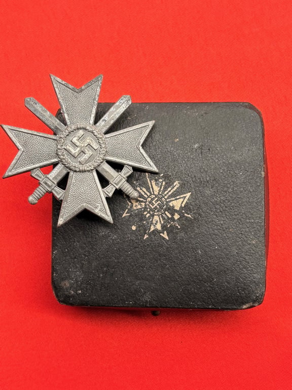 WW2 German Iron Cross & Cased War Merit Cross 1st Class with Swords Pair. 4, Steinhauer & Luck and 62, for Kerbach & Österhelt, Dresden.