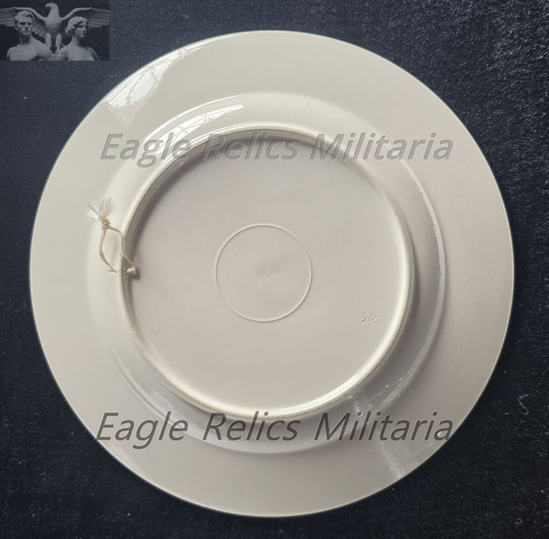 Green NSV decorative plate mother and child