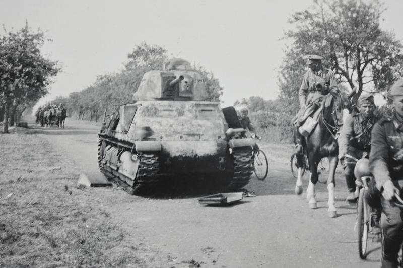 German WH Picture 'French Somma S35 Tank'