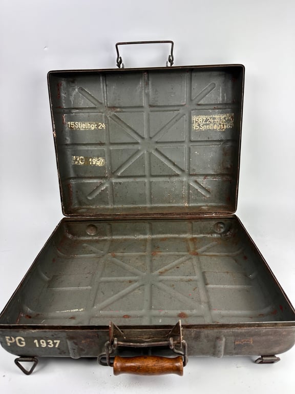 WW2 German Stick Grenade Box 1937