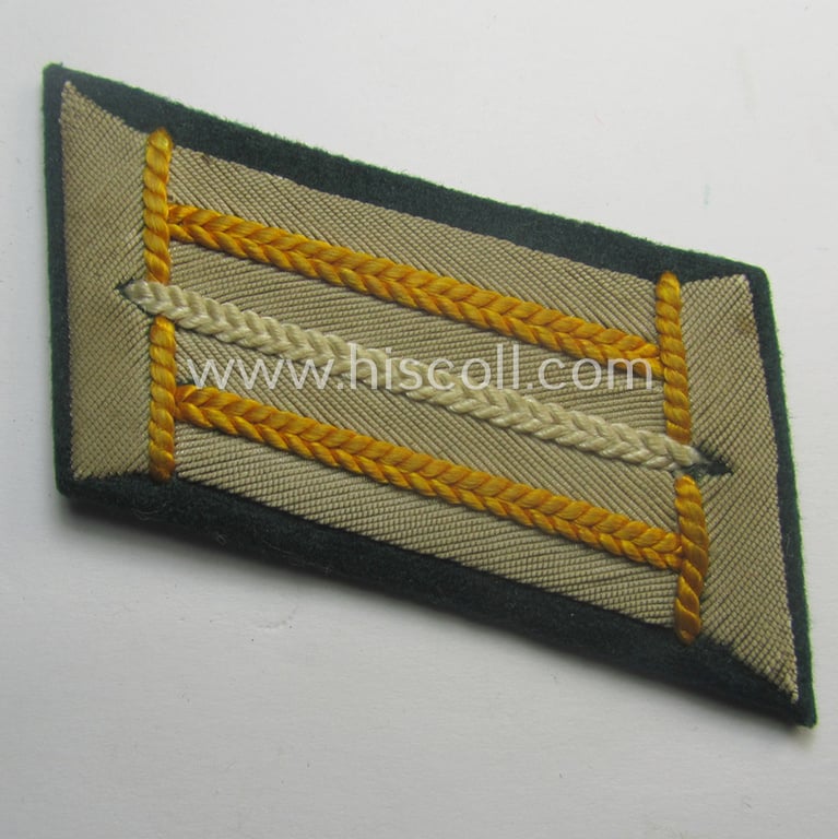 Superb pair of WH (Kriegsmarine) officers'-pattern collar-tabs (ie. 'Kragenspiegel'): 'Offizier der Küsten- o. Marine-Art.'