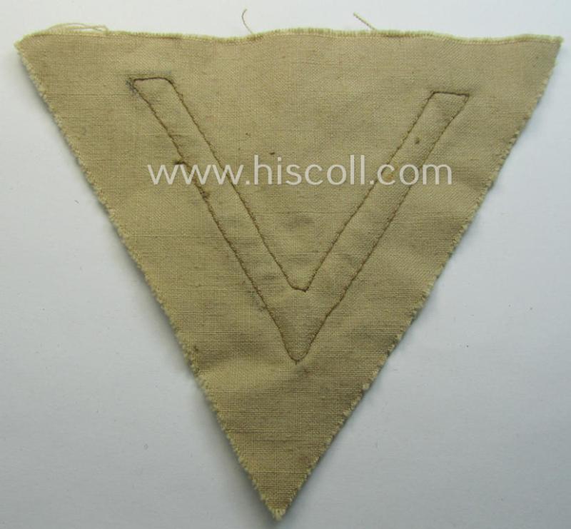 WH (Luftwaffe) tropical-styled, 'Armwinkel' (or: arm-chevron) as executed on typical beige- ie. tan-coloured linnen as was specifically intended for usage by a soldier with the rank of a: 'Gefreiter'
