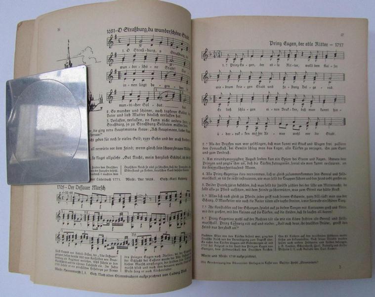 Neat - and never before encountered ie. surely unusual! - WH (Heeres) instruction-manual as specifically issued for: 'Singleiter' (vocalists) entitled: 'Handbuch für die Singleiter der Wehrmacht', dated ie. published in: '1940' - nice condition!