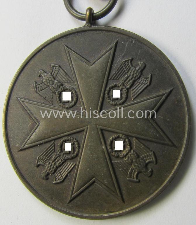 Superb - and truly scarcely found! - example of a: 'Deutsche Bronzene Verdienstmedaille des Deutschen Adler Ordens ohne Schwertern' being a nicely maker- (ie. '30'-) marked example