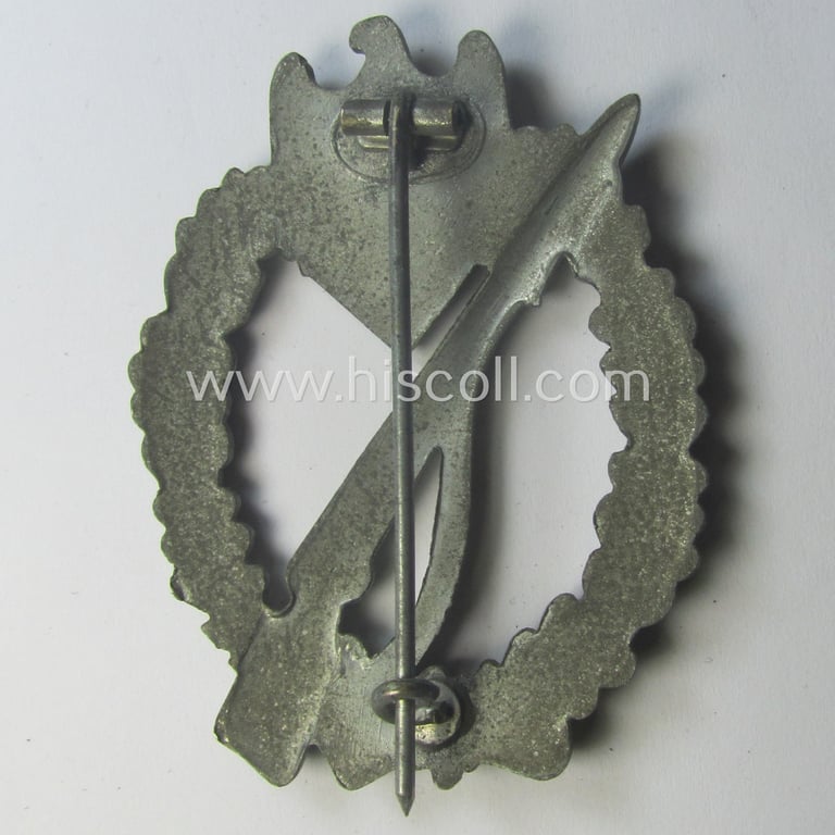 'Infanterie Sturmabzeichen in Silber' being a scarcely seen, non-maker-marked- and/or zinc- (ie. 'Feinzink'-) based specimen as was presumably procuded by the desirable: 'Ernst L. Müller'-company