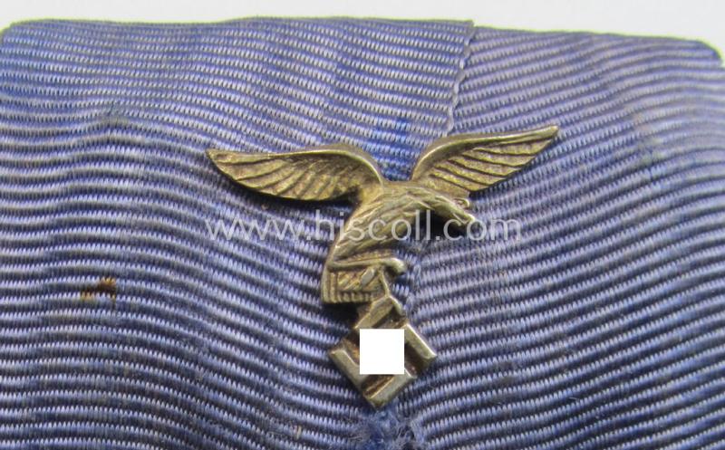 Superb, WH (Luftwaffe) so-called: 'Einzelspange' (being of the non-detachable-pattern!) showing a: 'WH-DA 2. Stufe' (as was intended for 18 years of service) and that shows a detailed (downtailed) LW-type-eagle-device, period-attached