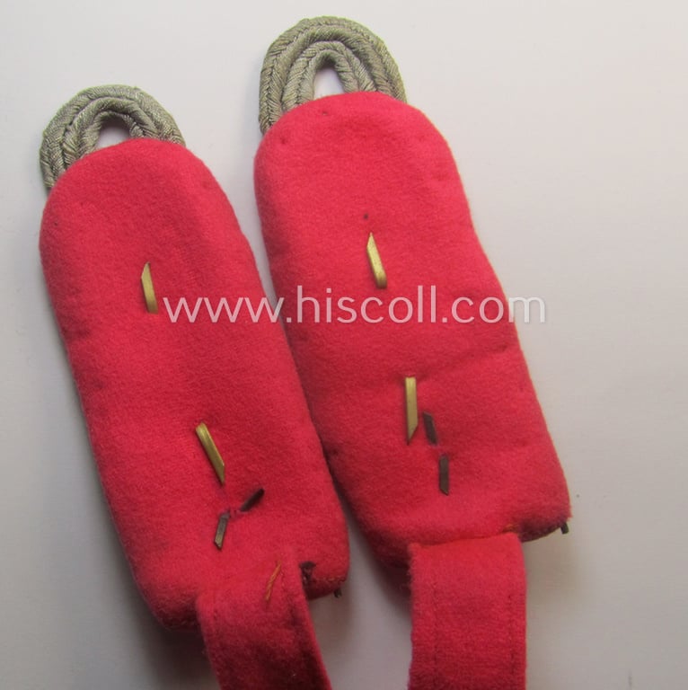 Truly used- and/or tunic-removed - and/or fully matching! - pair of WH (Heeres) 'cyphered', officers'-type shoulderboards as were intended for an: 'Oberstleutnant eines Panzer-Instandsetzungs-Abtlgs.'