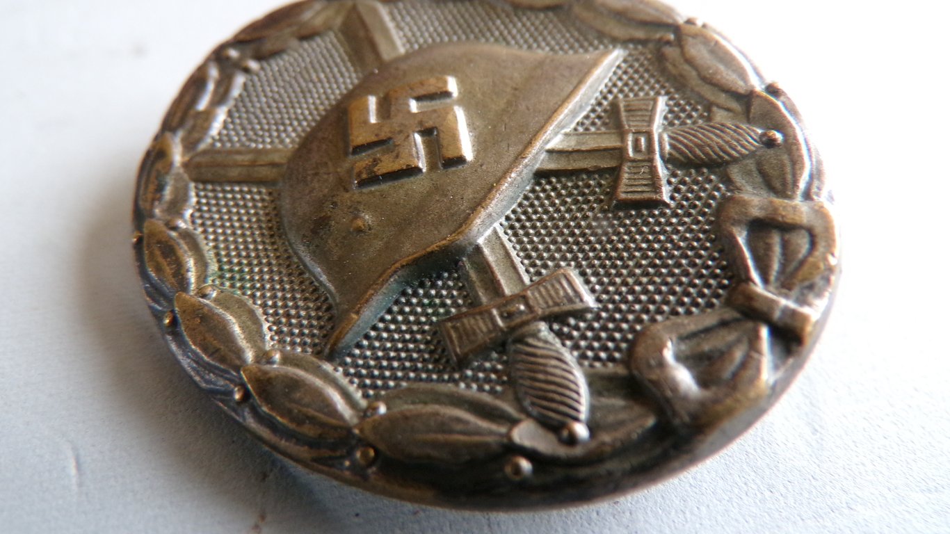 Verwundeten abzeichen Silber