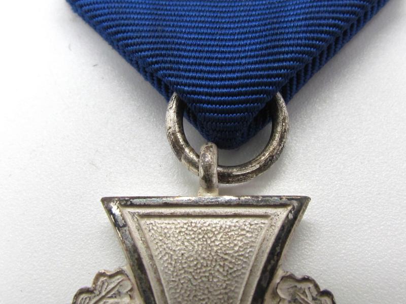 Cased 'Treudienst Ehrenzeichen 25'