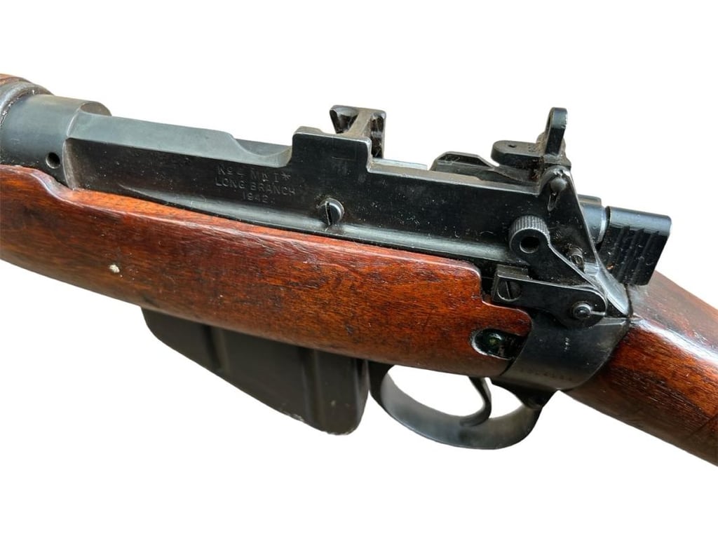 Deactivated Lee-Enfield no4 mk1* Canadian Longbranch made 1942